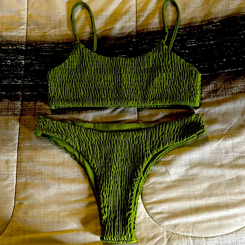 Grassland Tree Green Bikini set